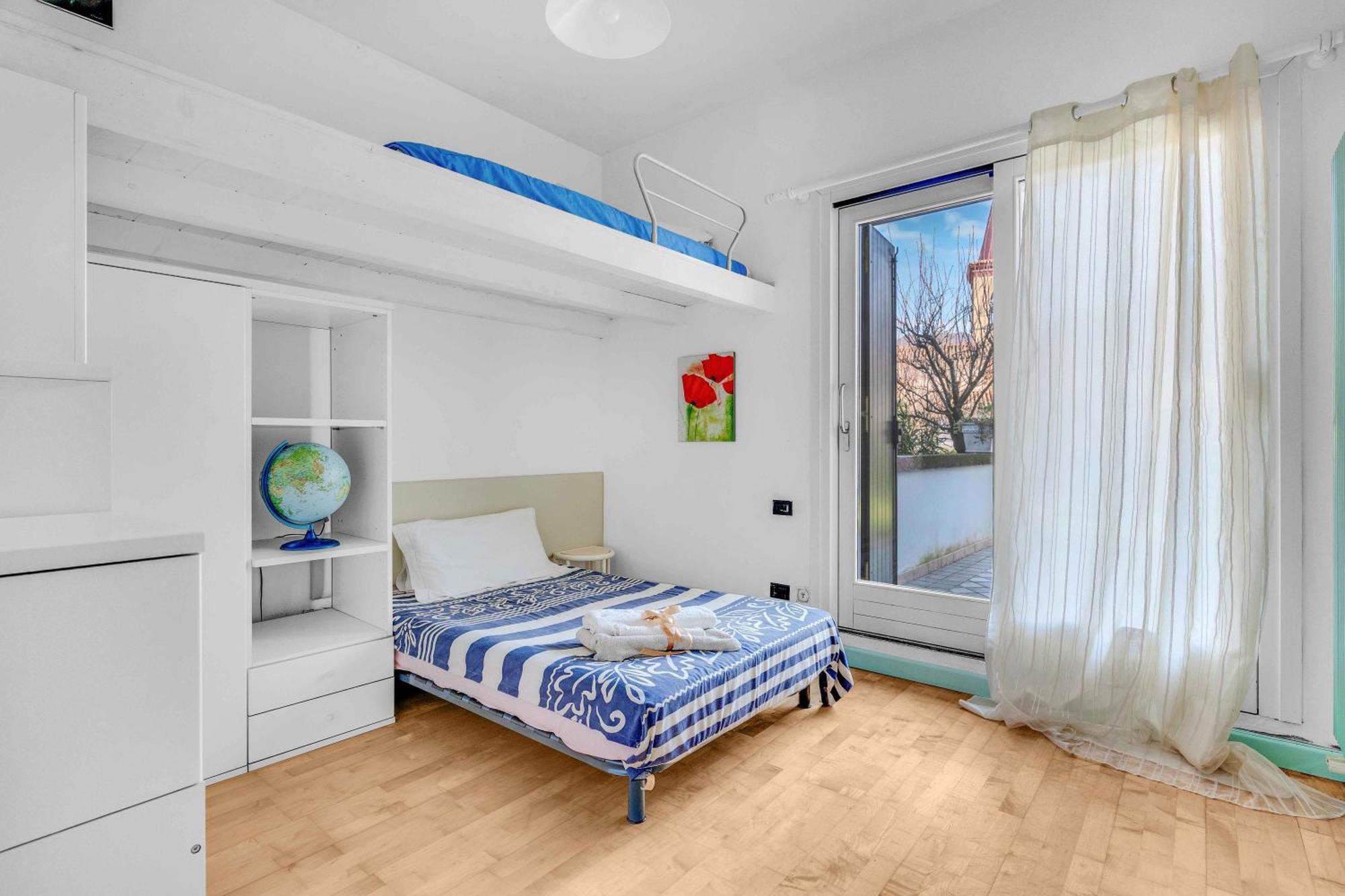 Ampia Dimora A Salo Con Parcheggio E Giardino Apartment Exterior photo